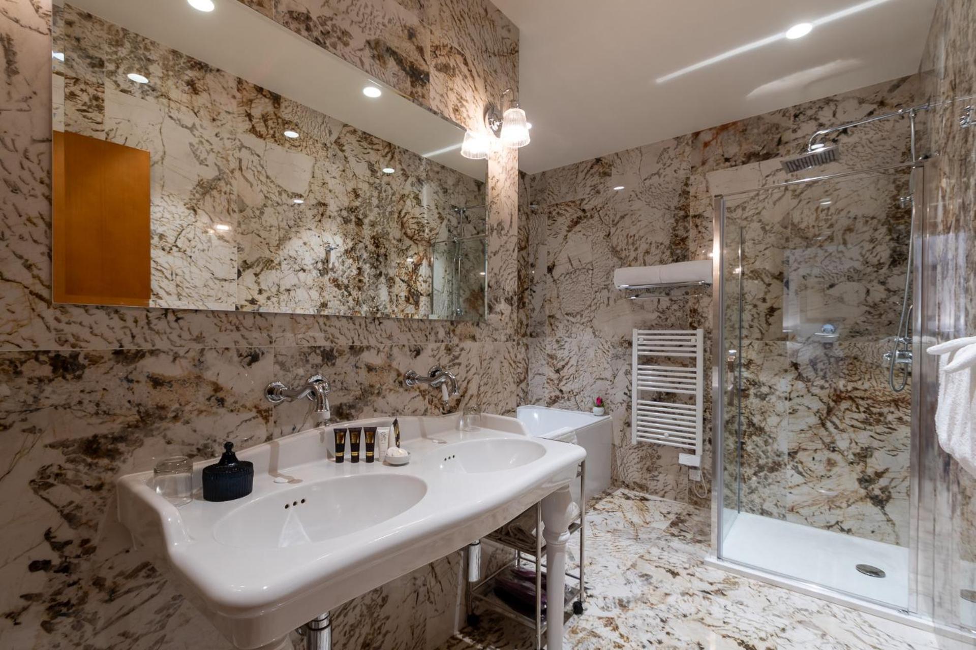 Demeure Loredana Saint-Florent  Buitenkant foto